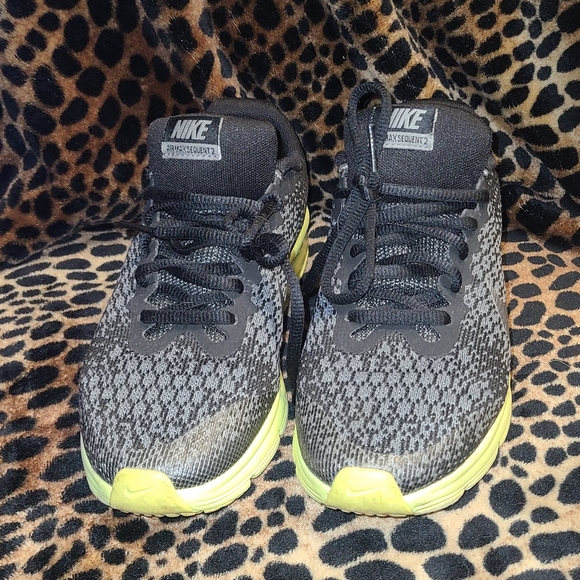 Nike Sequent - Picture 1 of 3
